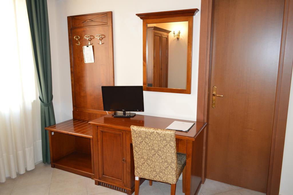 Hotel Delle Palme Falcone Bilik gambar